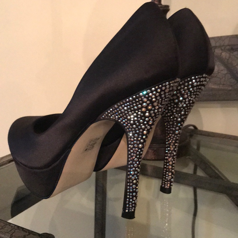 Steve Madden party pumps...💎sparkly💎NEW
